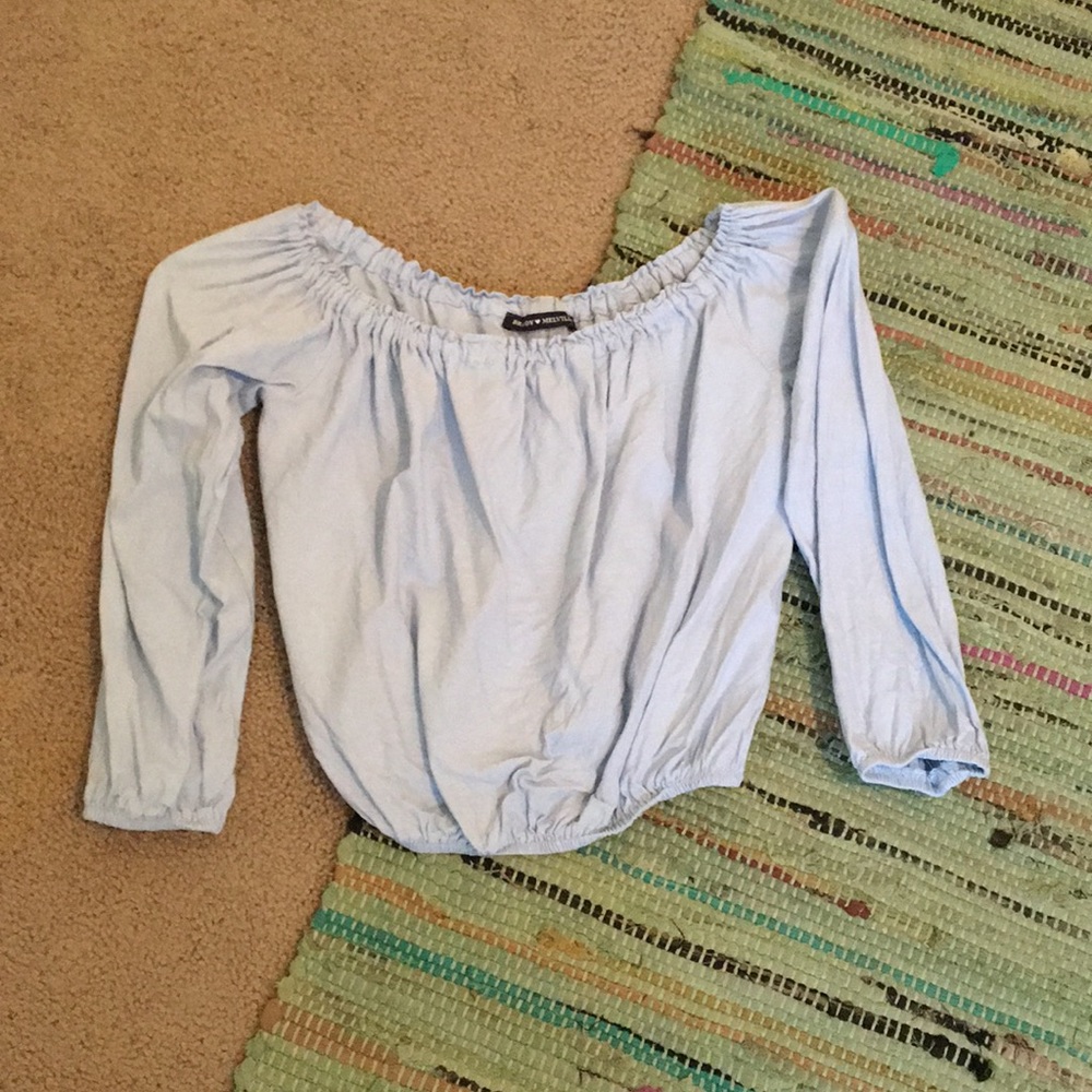 Brandy Melville off the shoulder top